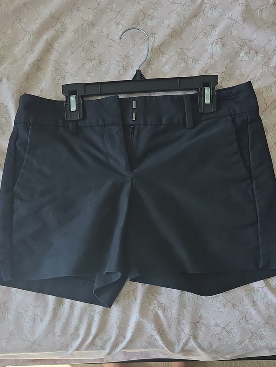 Ann Taylor Pants - Ann Taylor Classic Black Women’s Dress Shorts. Size 0P